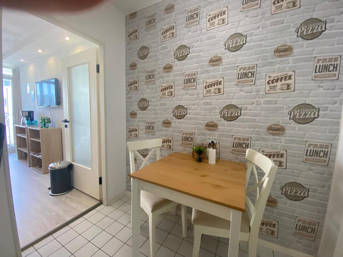 Charming Apartment - Balcony - Wifi - Kitchen Magdeburg Luaran gambar