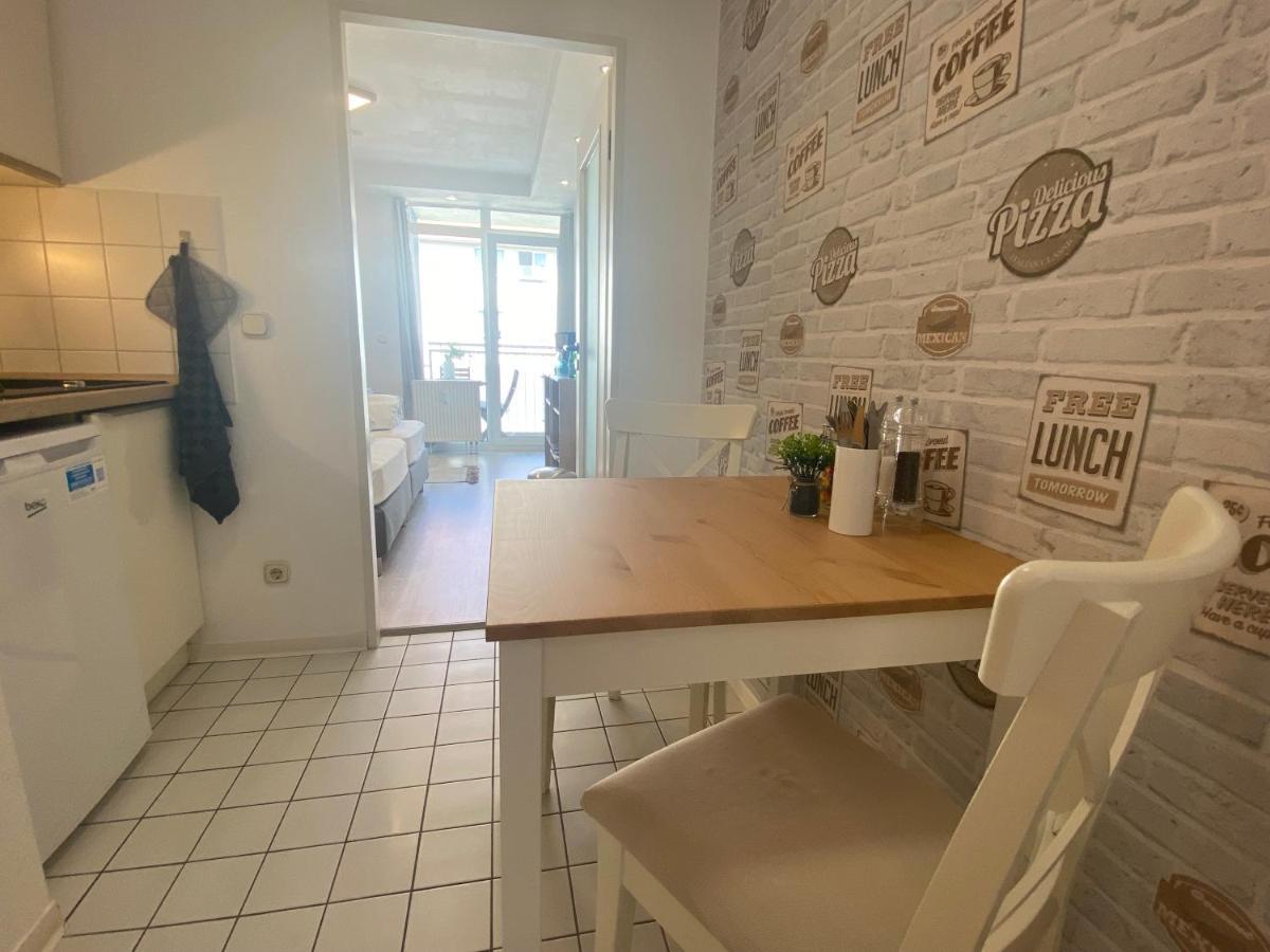 Charming Apartment - Balcony - Wifi - Kitchen Magdeburg Luaran gambar