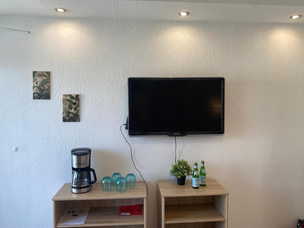Charming Apartment - Balcony - Wifi - Kitchen Magdeburg Luaran gambar